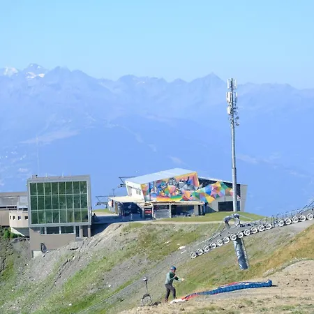Apartment Spacieux De 4,5 Pieces Avec Vue Sur Les Alpes *