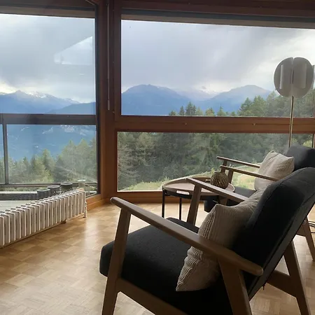 Apartment Spacieux De 4,5 Pieces Avec Vue Sur Les Alpes