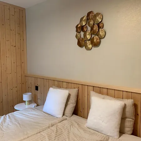 Apartment Spacieux De 4,5 Pieces Avec Vue Sur Les Alpes