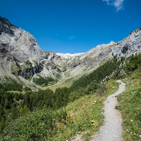 Apartment Spacieux De 4,5 Pieces Avec Vue Sur Les Alpes *