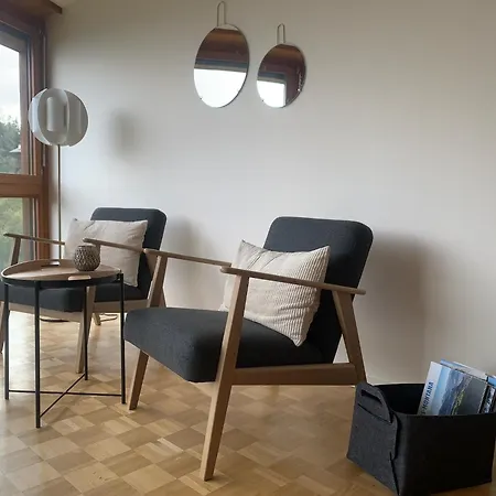 Apartment Spacieux De 4,5 Pieces Avec Vue Sur Les Alpes *